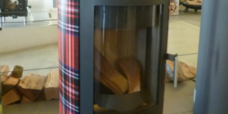 hip & happening woonkamer modern front vrijstaand hout half rond donker rood 