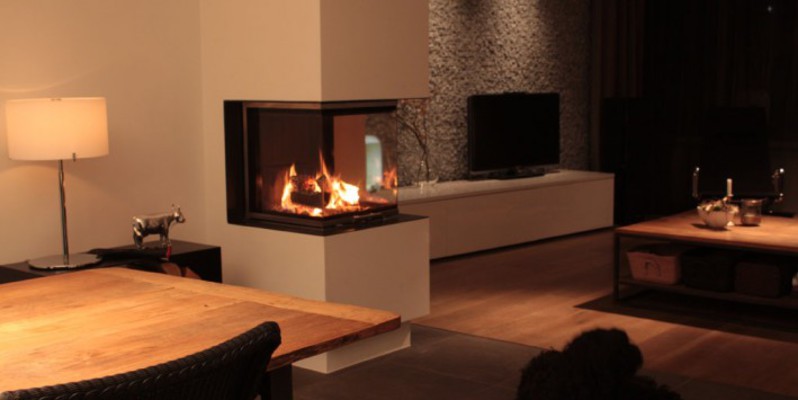 hip & happening woonkamer modern vierkant inbouw schouw driezijdig gas transparant 