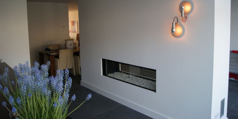 woonkamer modern doorkijk inbouw schouw rechthoek licht & sprankelend gas wit 