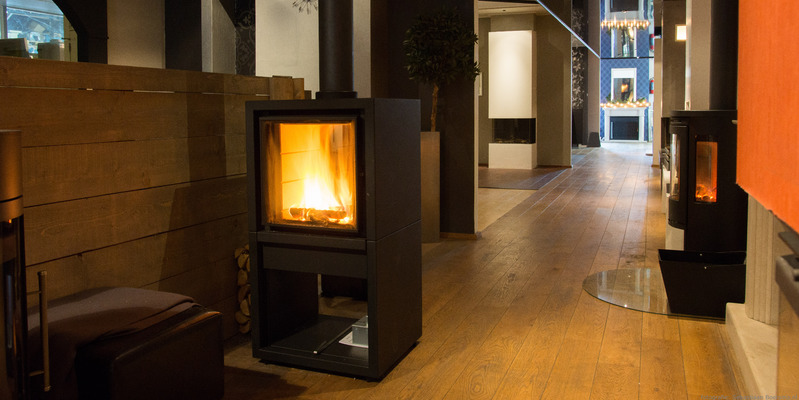 hip & happening modern vierkant front zwart vrijstaand hout zaal 