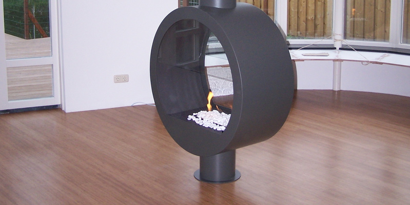 hip & happening woonkamer modern doorkijk grijs gas vrijstaand rond 