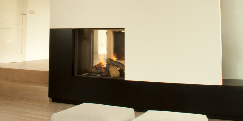 hip & happening woonkamer modern doorkijk vierkant inbouw gas zwart wit 