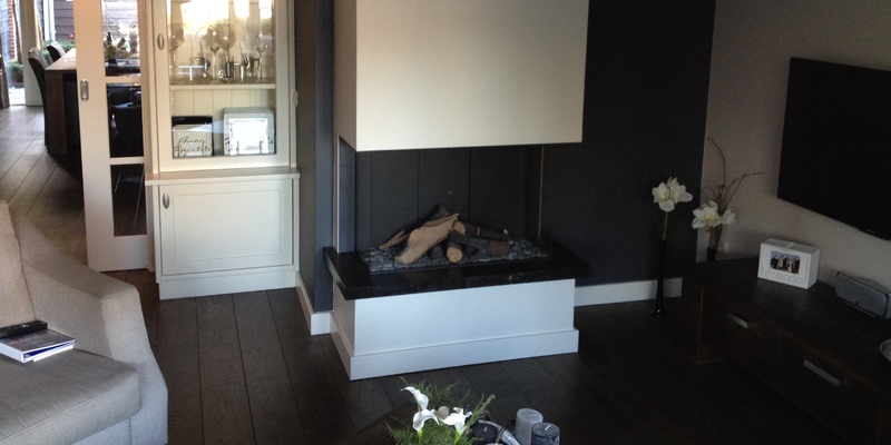 hip & happening woonkamer modern inbouw driezijdig gas rechthoekig zwart wit 