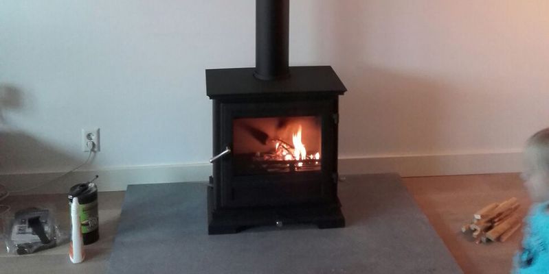 woonkamer vierkant stevig & rustiek front zwart vrijstaand hout 