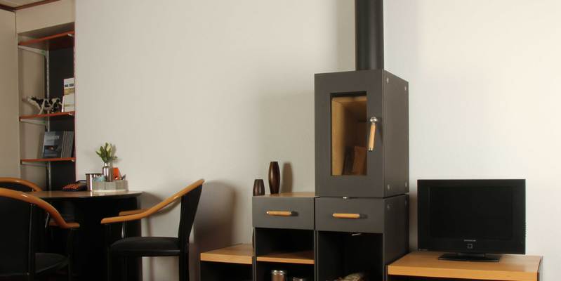 woonkamer modern stevig & rustiek front verticaal vrijstaand hout donkergrijs 