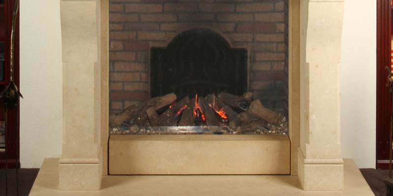 woonkamer modern vierkant inbouw front schouw gas sfeervol & klassiek steenmotief 