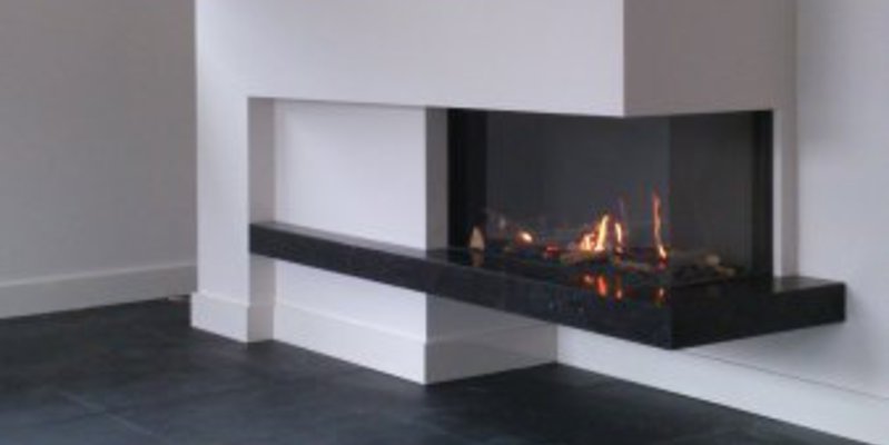 hip & happening woonkamer modern inbouw gas tweezijdig rechthoekig zwart wit 