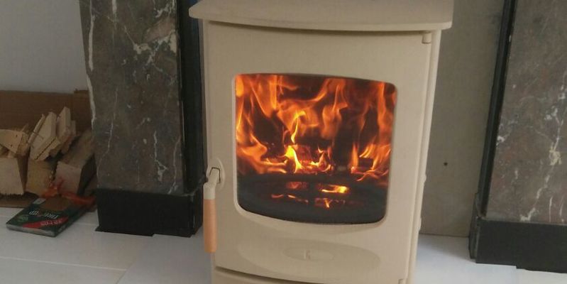 woonkamer stevig & rustiek front schouw vrijstaand hout afgerond wit grijs 