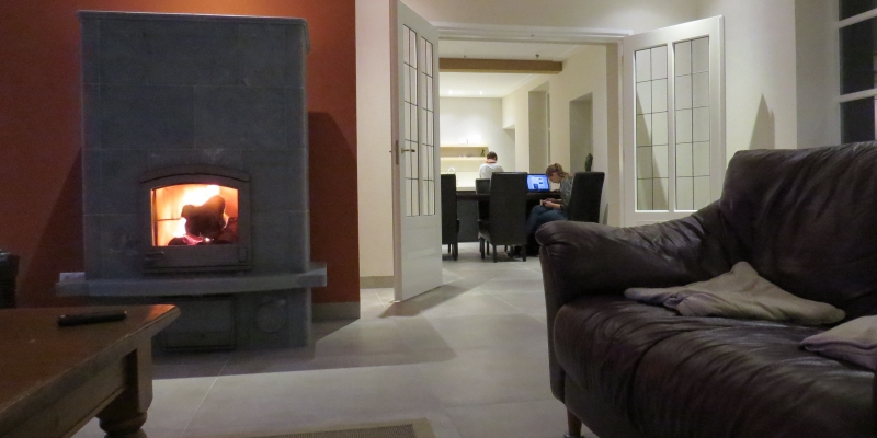 woonkamer grijs stevig & rustiek front rechthoek klassiek hout inbouw met liftdeur 