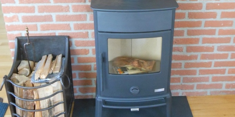 woonkamer front zwart klassiek sfeervol & klassiek vrijstaand hout afgerond 