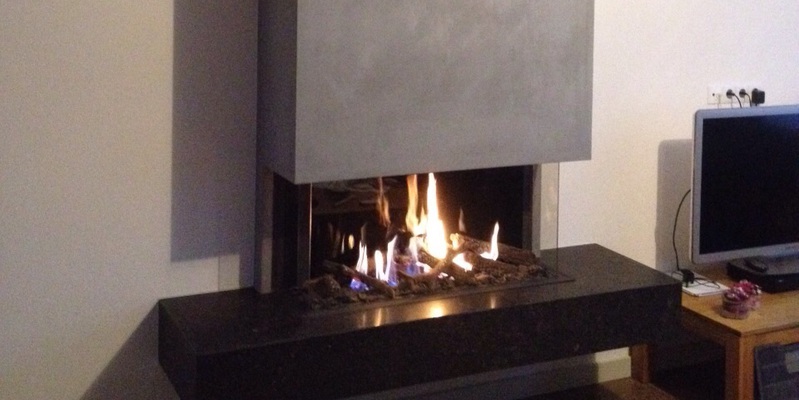 hip & happening woonkamer modern grijs driezijdig gas hangend rechthoekig natuursteen plateau 