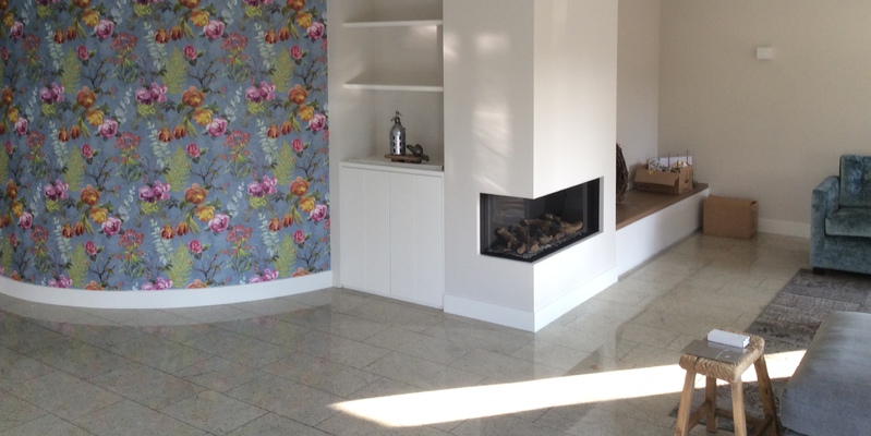 hip & happening woonkamer modern inbouw schouw zwart rechthoek gas hoek 