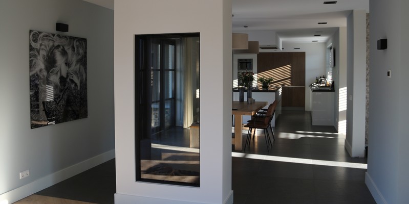 hip & happening woonkamer modern doorkijk inbouw gas wit rechthoekig 