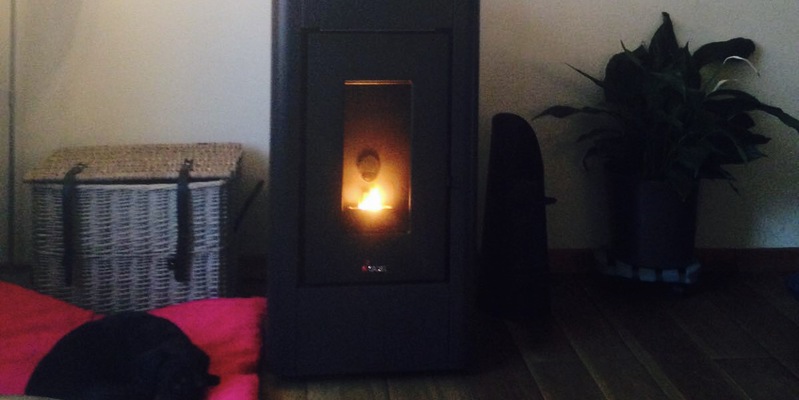 hip & happening woonkamer front zwart vrijstaand pellet rechthoekig 