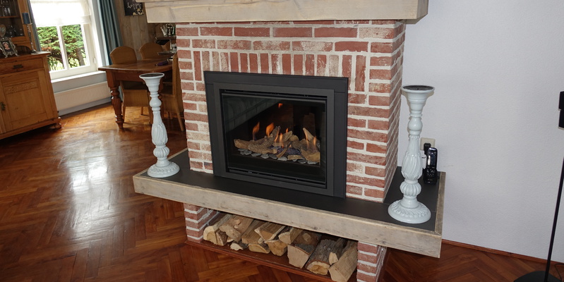 woonkamer front zwart rechthoek gas klassiek sfeervol & klassiek inzet plateau  