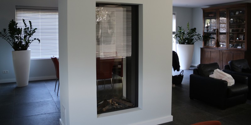 hip & happening woonkamer modern doorkijk inbouw gas wit rechthoekig 