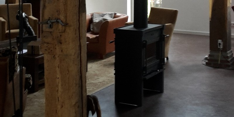 woonkamer doorkijk stevig & rustiek zwart rechthoek klassiek vrijstaand hout 
