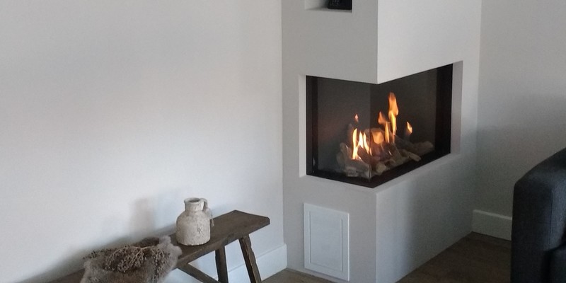 woonkamer modern inbouw gas wit tweezijdig 
