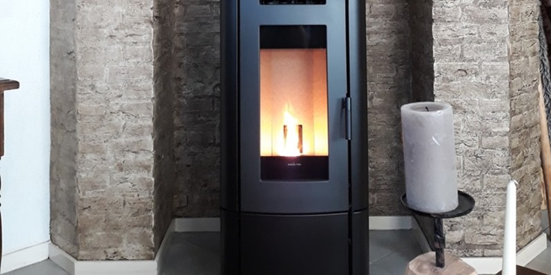 woonkamer modern stevig & rustiek front zwart rechthoek vrijstaand pellet 