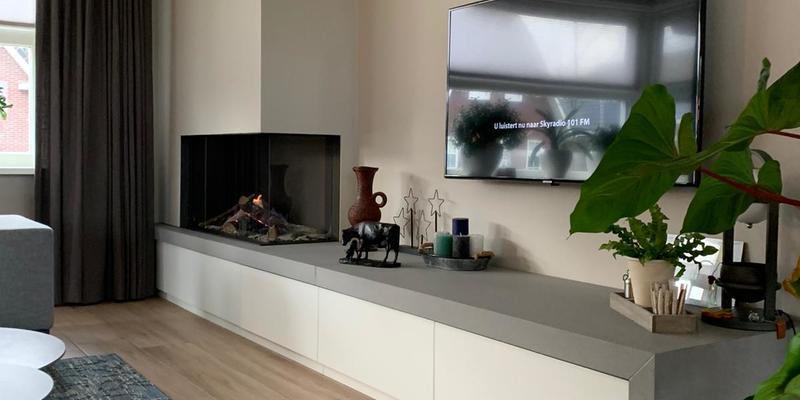 hip & happening woonkamer modern grijs inbouw rechthoek gas tweezijdig natuursteen plateau 