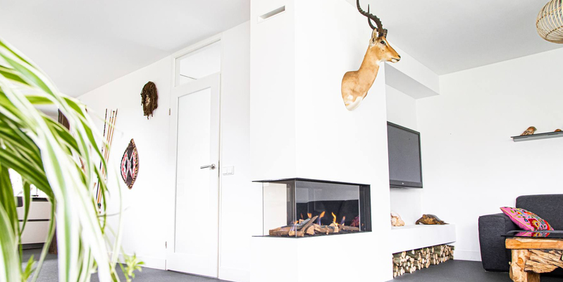 hip & happening woonkamer modern doorkijk inbouw rechthoek gas wit 