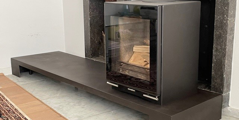 woonkamer modern vierkant stevig & rustiek front zwart hout plateau  